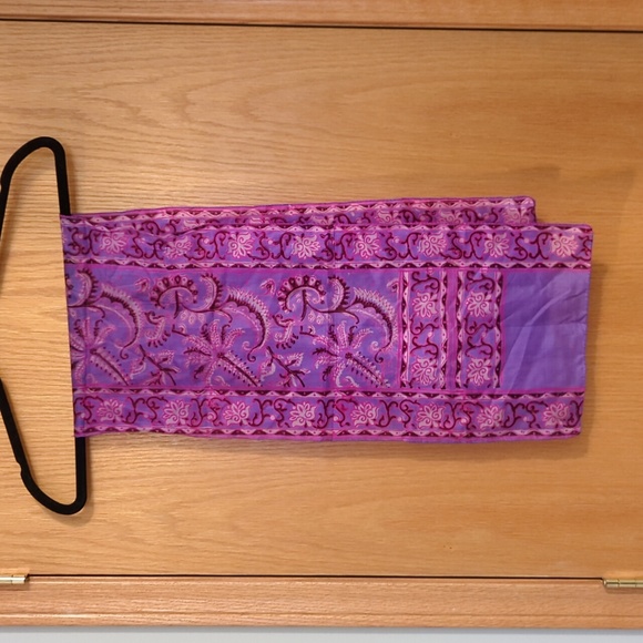 Vintage silk scarf - Picture 2 of 5